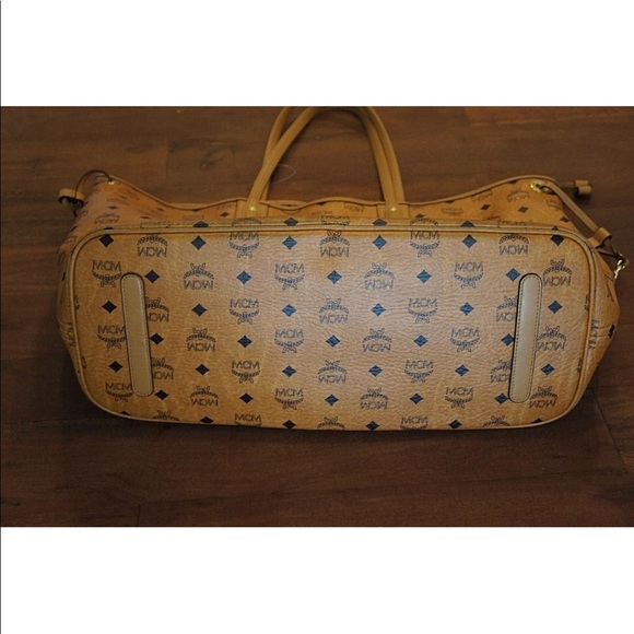 Only 1 - Picture 2 of 7